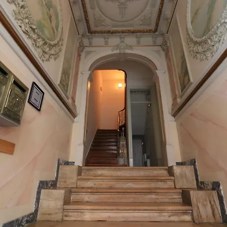 Alma Nossa Homestay Lisbon